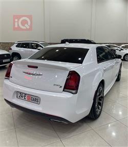 كرايسلر 300